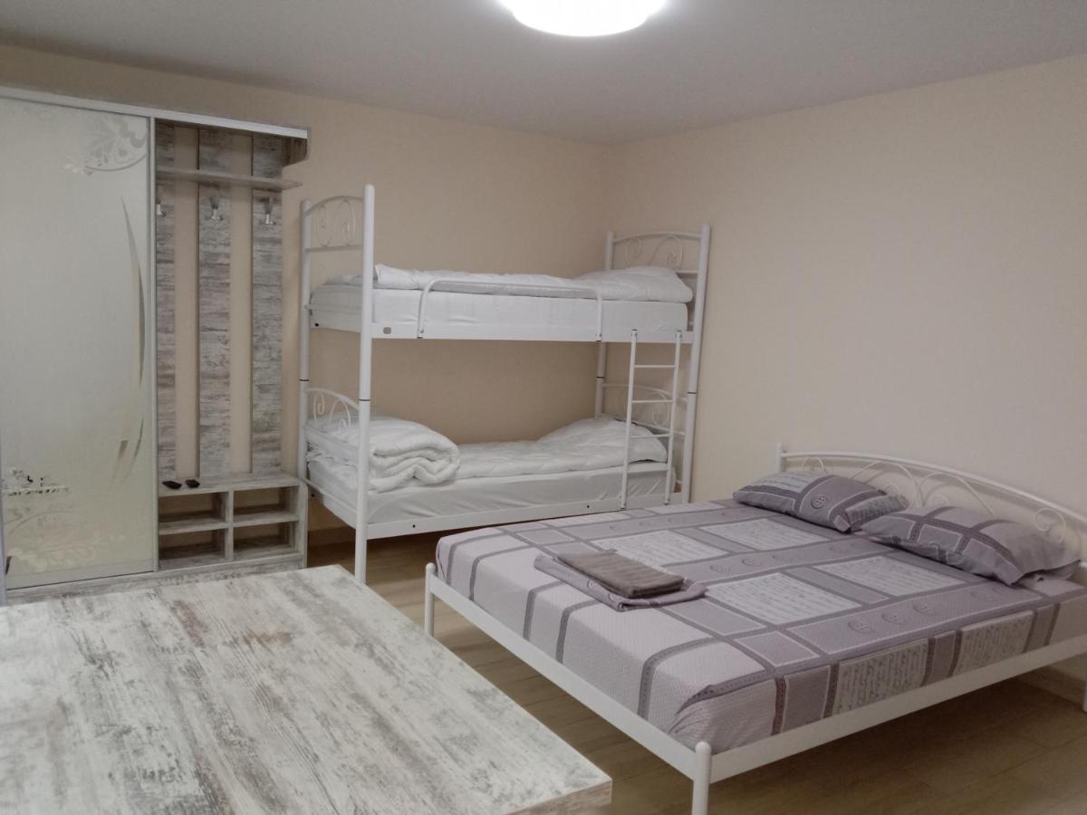 Однокімнатна 105 Lejlighed Khmelʼnytsʼkyy Eksteriør billede